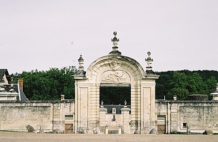 Monumental gate of Chartreuse Liget Portail du Liget.jpg