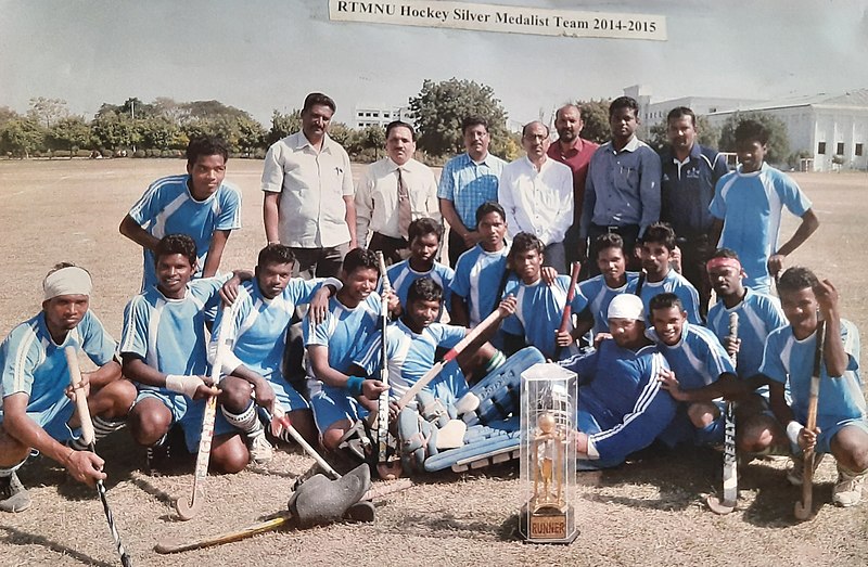 File:RTMNU Hockey Silver Medal Team 2014-15.jpg