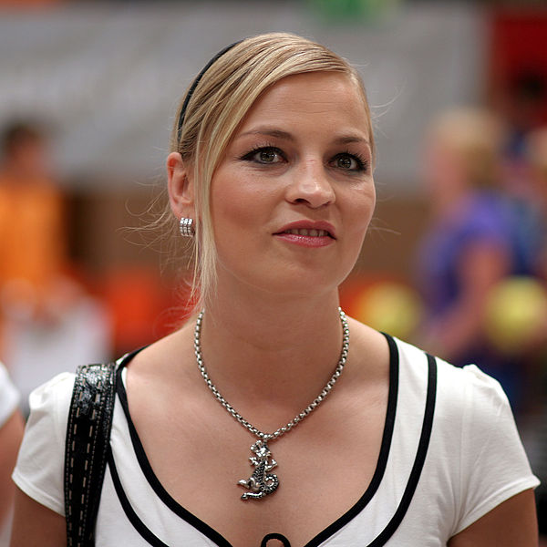 File:Regina Halmich 03.jpg