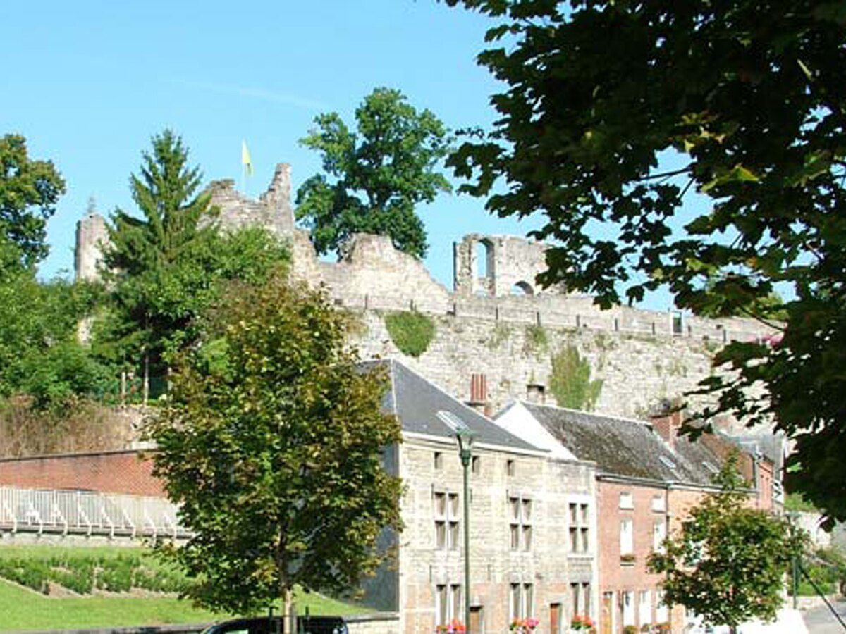 Category Chateau De Rochefort Belgium Wikimedia Commons