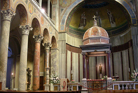 Altar og apsis