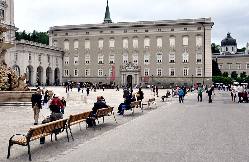 File:Salzburg Residenz 2013.jpg