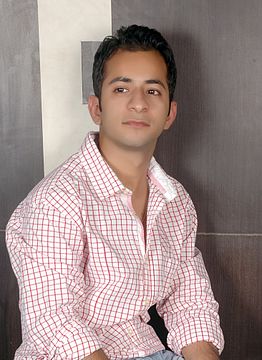 "Saurabh_dudeja-author.jpg" by User:Shubhamsinha1990