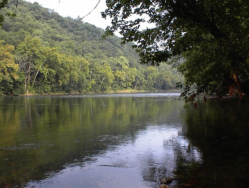 File:Shenandoah River.jpg