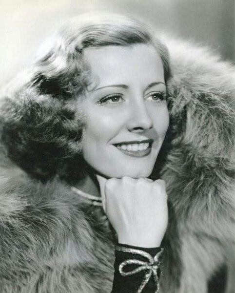 File:Studio photograph of Irene Dunne.jpg