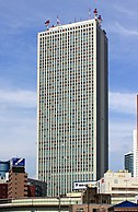 Sunshine 60, con 239,7 m (786 pies), el edificio más alto de Asia hasta 1985 y de Japón hasta 1991