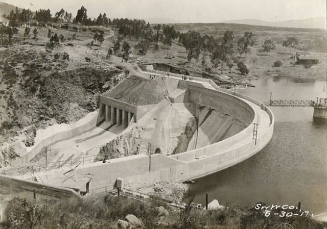 View of Sweetwater Dam, the lowermost dam on the river, in 1917