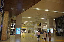 File:Syakujiikoen-sta_concourse.jpg