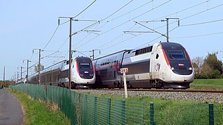 TGV Dasye qui se croisent à Étriché (2022)