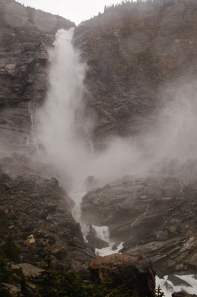 File:Takakkaw Falls, Yoho National Park (7853825300).jpg