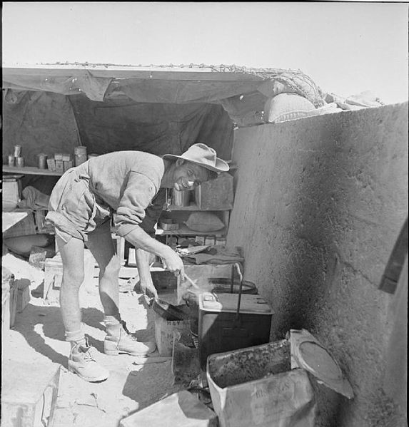 File:The British Army in North Africa 1941 E6443.jpg