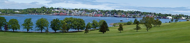 File:Town of Lunenburg, Nova Scotia.jpg