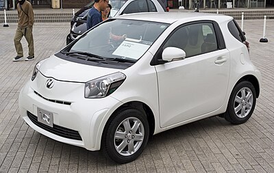 Toyota iQ