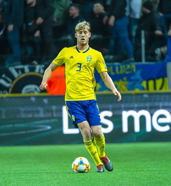 File:UEFA EURO qualifiers Sweden vs Romaina 20190323 Filip Helander 14.jpg