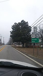 US Highway 62 joins US 63 and 412 in Imboden US 63, 62, and 412 at Imboden, AR.jpg