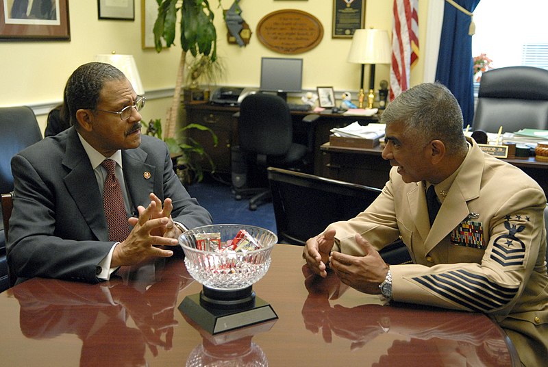 File:US Navy 080709-N-9818V-025 Master Chief Petty Officer of the Navy (MCPON) Joe R. Campa Jr. meets with U.S. Rep. Sanford Bishop Jr.jpg