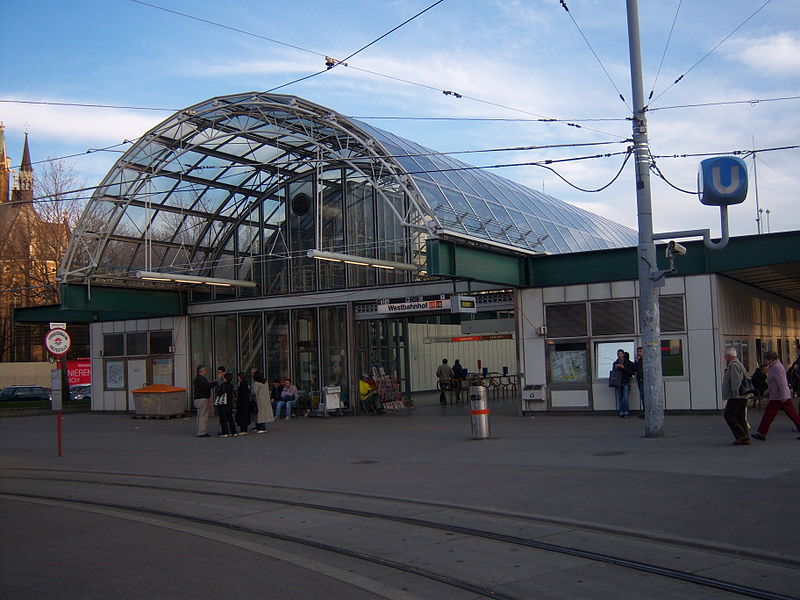 File:Westbahnhof S U 3.JPG