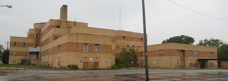 File:Whittaker Memorial Hospital (Front).jpg