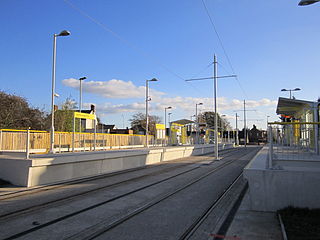 <span class="mw-page-title-main">Wythenshawe Park tram stop</span> Manchester Metrolink tram stop