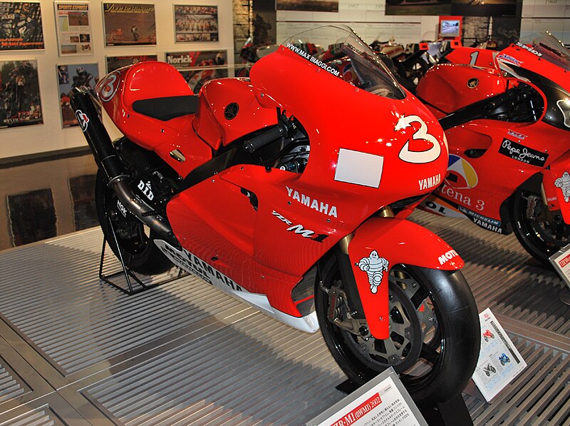 File:Yamaha YZR-M1 2002.jpg