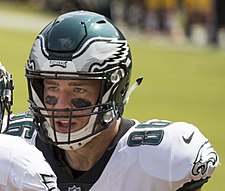 Zach Ertz (cropped) .jpg