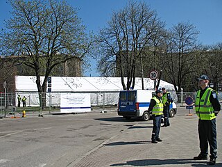 Tõnismägi, keskipäivällä 27. huhtikuuta 2007