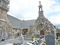 La chapelle Sainte-Nonne et, à gauche, l'église Sainte-Nonne