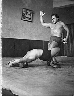 Chief Little Wolf demonstrating his Indian deathlock, Sydney, Australia, 1937. 15655 Chief Little Wolf taken for Stadiums Ltd.jpg