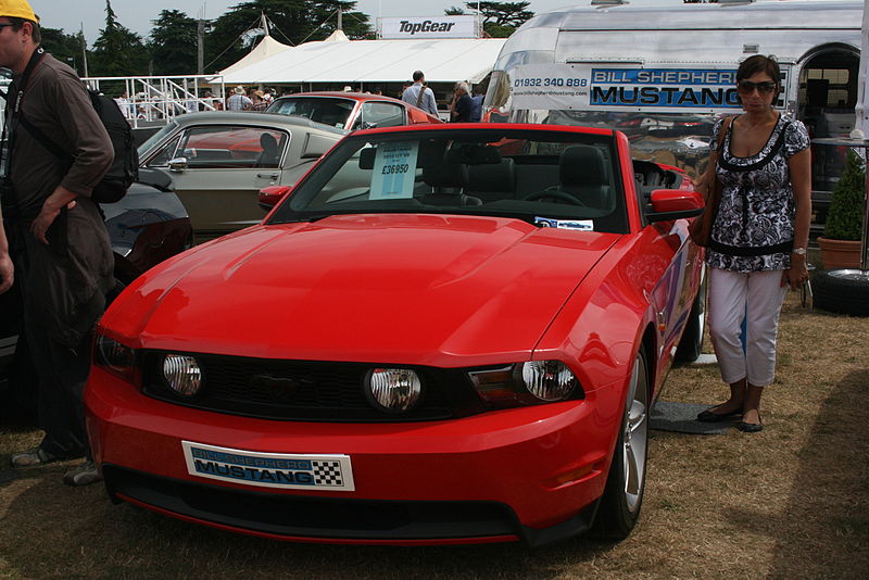 File:2011 Ford Mustang Convertible - Flickr - Supermac1961.jpg