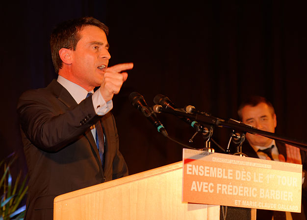 Manuel Valls, à la tribune.