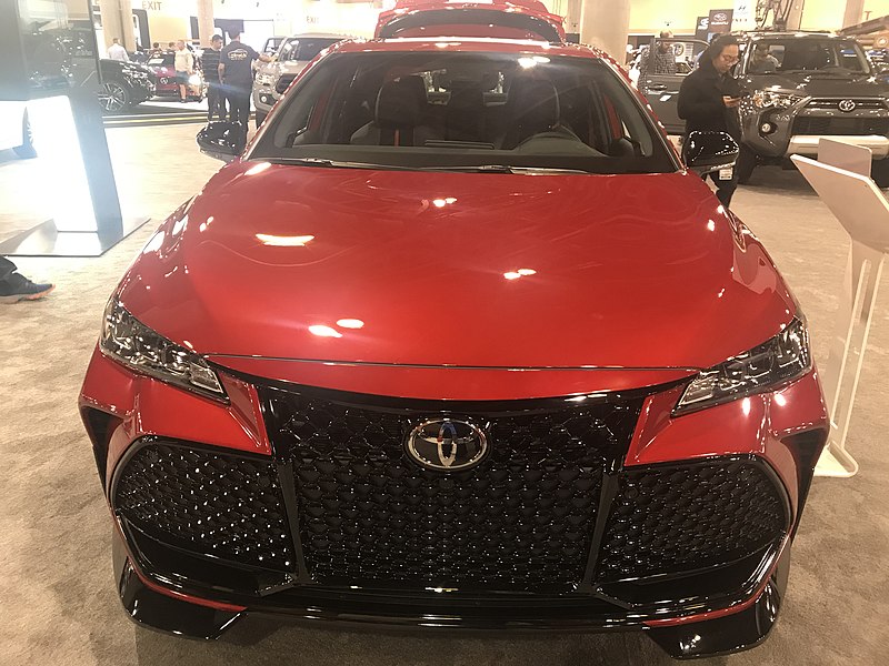 File:2020 Toyota Avalon TRD.jpg