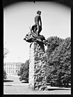 «Abel-monumentet», Gustav Vigelands statue av Niels Henrik Abel, reist 1908 på Abelhaugen.