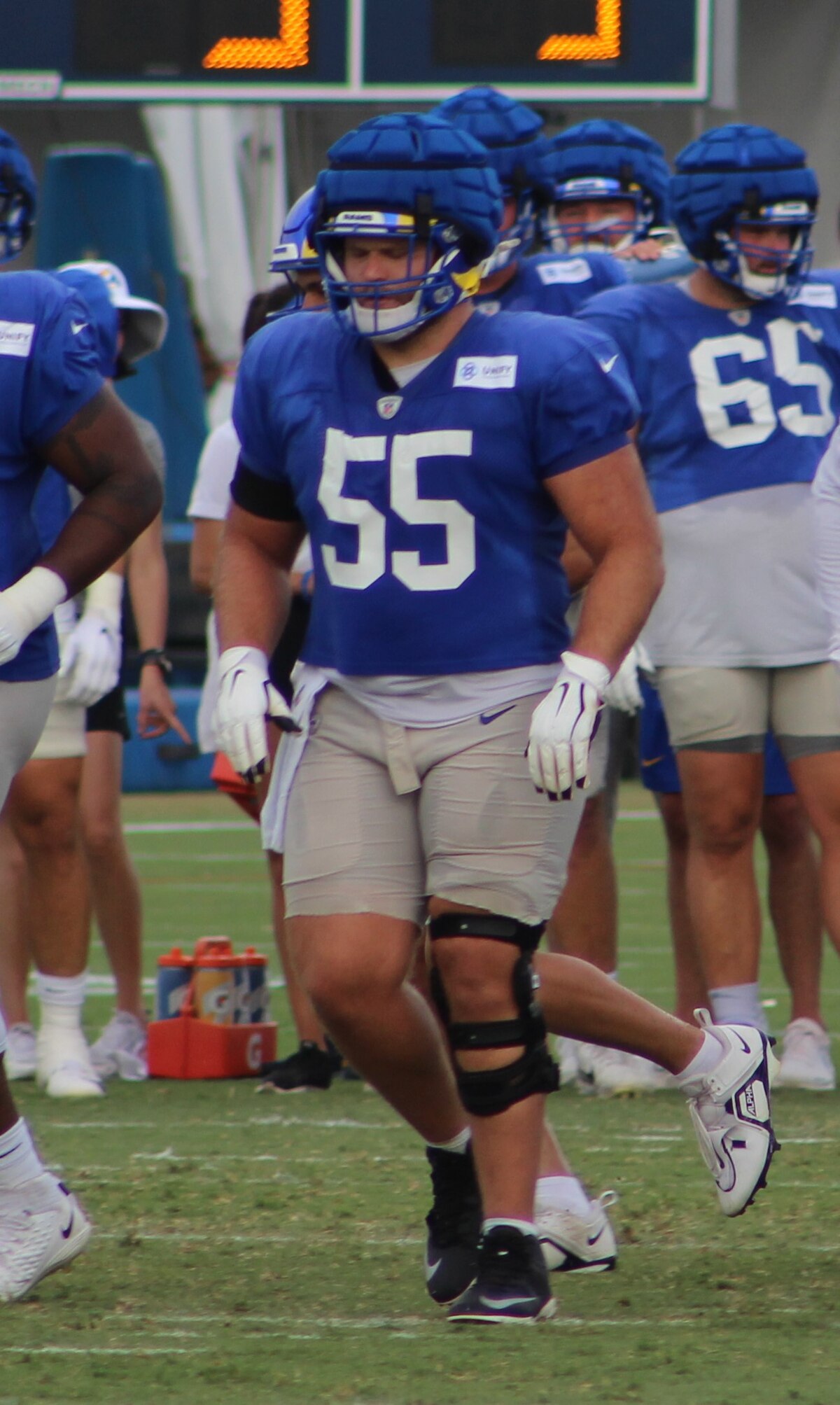 Los Angeles Rams center Brian Allen (55) lines up against th