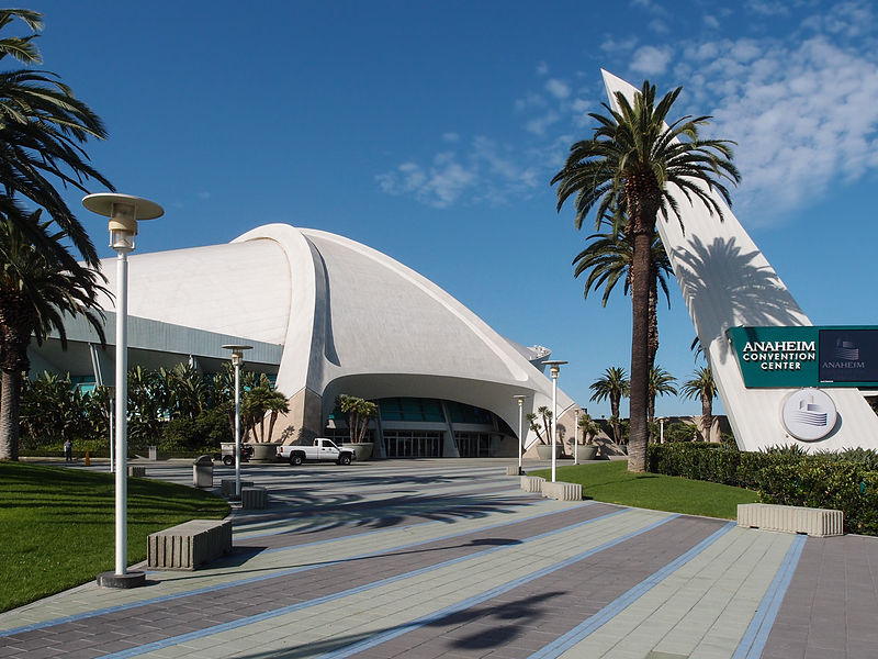 File:Anaheim Convention Center Front view 2013.jpg