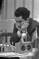 Bawdlun am Tigran Petrosian