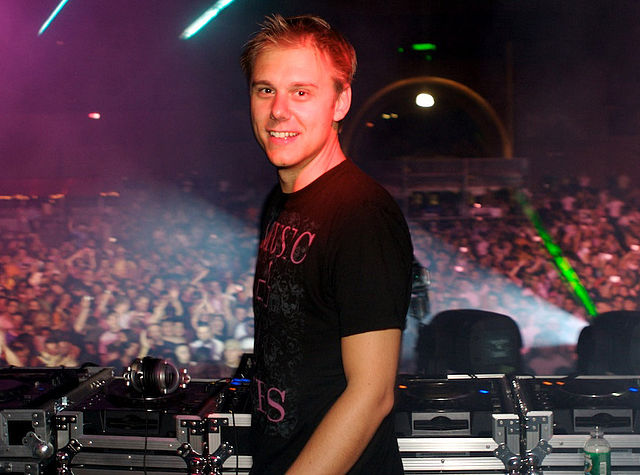 ARMIN VAN BUUREN – BREATHE IN – Armin van Buuren