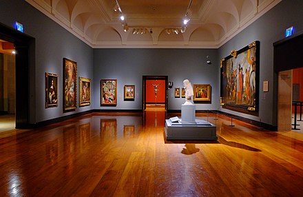 Viewing hall in the Tannenbaum Centre for European Art.
