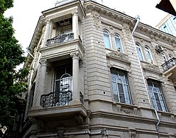 Ashurbeyli family house, Baku, 2010.jpg