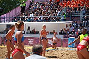 Deutsch: Beachhandball bei den Olympischen Jugendspielen 2018 in Buenos Aires; Tag 7, 13. Oktober 2018; Mädchen, Halbfinale – Niederlande-Kroatien 0:2 English: Beach handball at the 2018 Summer Youth Olympics in Buenos Aires at 13 October 2018 – Girls Semifinal – Netherlands-Croatia 0:2 Español: Handball de playa en los Juegos Olimpicos de la Juventud Buenos Aires 2018 en 13 de octubre de 2018 – Semifinales Femeninas - Países Bajos-Croacia 0:2