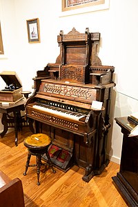 Bell & Co. organ (c.1903, $29.50) - Princeton & District Museum and Archives (2019-07-30 23.31.48 by Thomas Quine).jpg