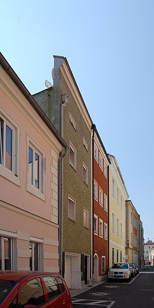 File:Berggasse 20 (Braunau) II.jpg