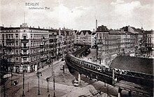 Train outside Schlesisches Tor c. 1902 Berlin U Bahn Schlesisches Tor 1900.jpg