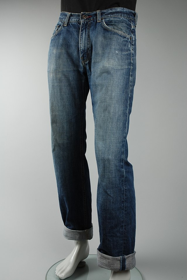 jeans, merk Tommy Hilfiger, maat 3334, objectnr 86975-2(1).JPG - Wikimedia Commons