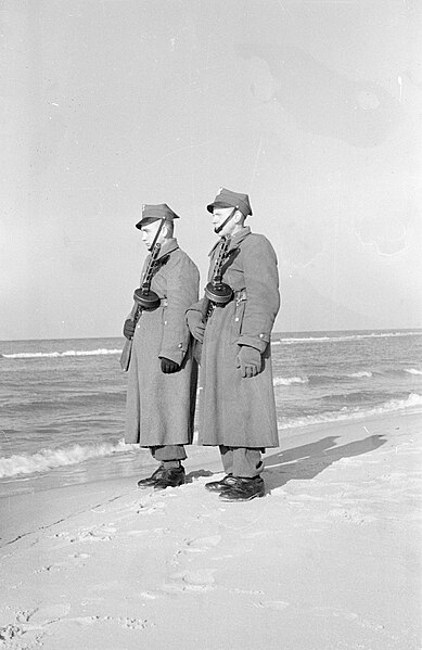 File:Border Protection Forces in Międzyzdroje, 1948 12.jpg
