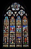 Готическое окно в Базилике Святой крови (Брюгге, Бельгия)