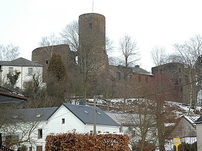 How to get to Burg Reuland with public transit - About the place