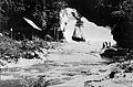 Pemandangan Air Terjun Bantimurung, merupakan hulu Sungai Bantimurung antara tahun 1900 dan 1920.