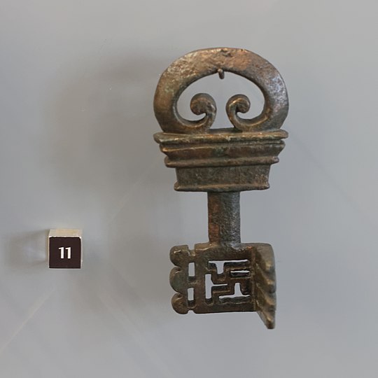 A bronze key from Lutetia (Musée Carnavalet)