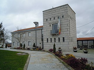 <span class="mw-page-title-main">Calvos de Randín</span> Municipality in Galicia, Spain