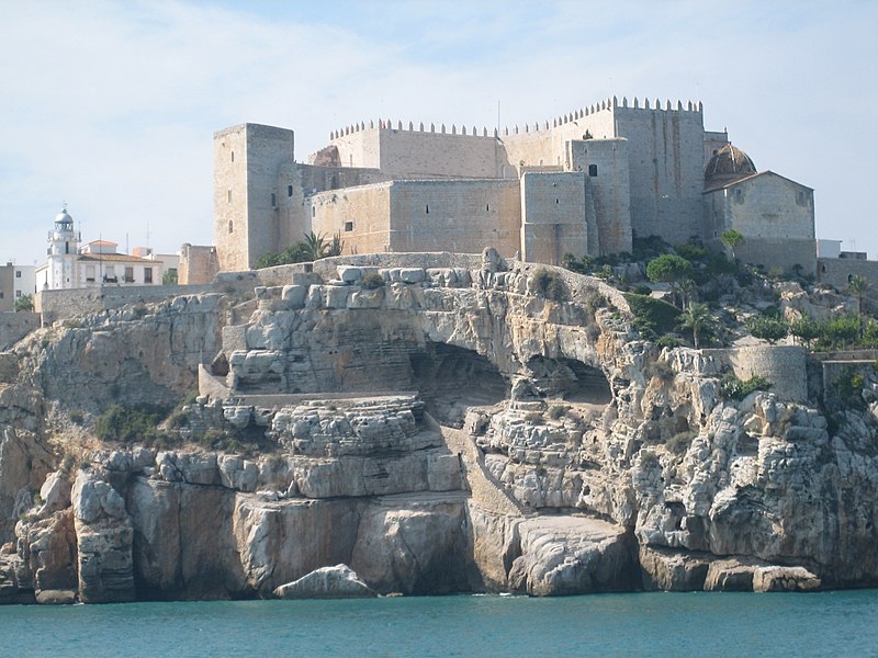 File:Castillo de Peñíscola desde el mar.jpg